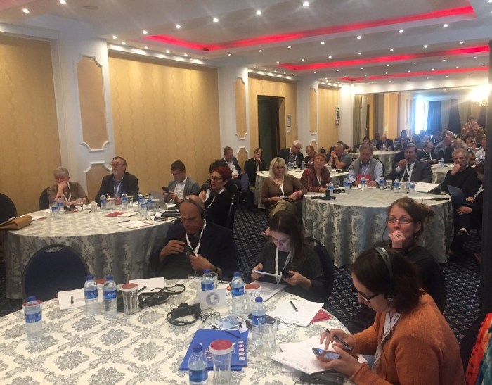 O parte din cei 90 de delegati ai AG EFJ